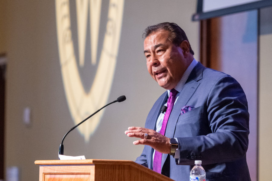 John Quiñones speaking at the 2019 Diversity Forum