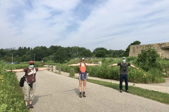 Green Fund student practice social distancing at the arboretum